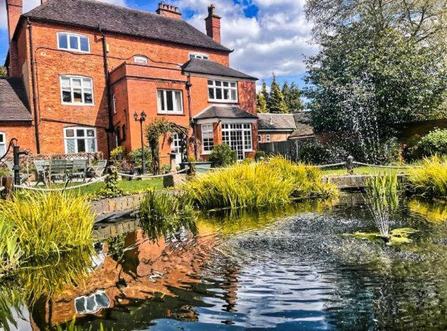 The Manor Guest House Cheadle  Buitenkant foto