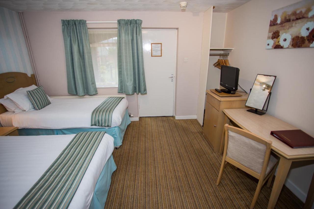 The Manor Guest House Cheadle  Buitenkant foto